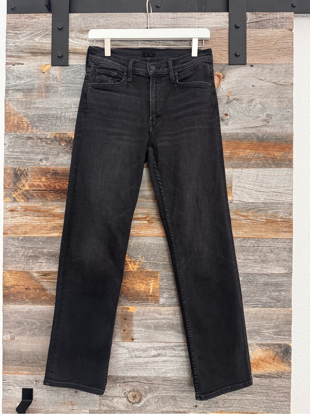MOTHER The Smarty Pants Hover Jeans in Vroom Wash